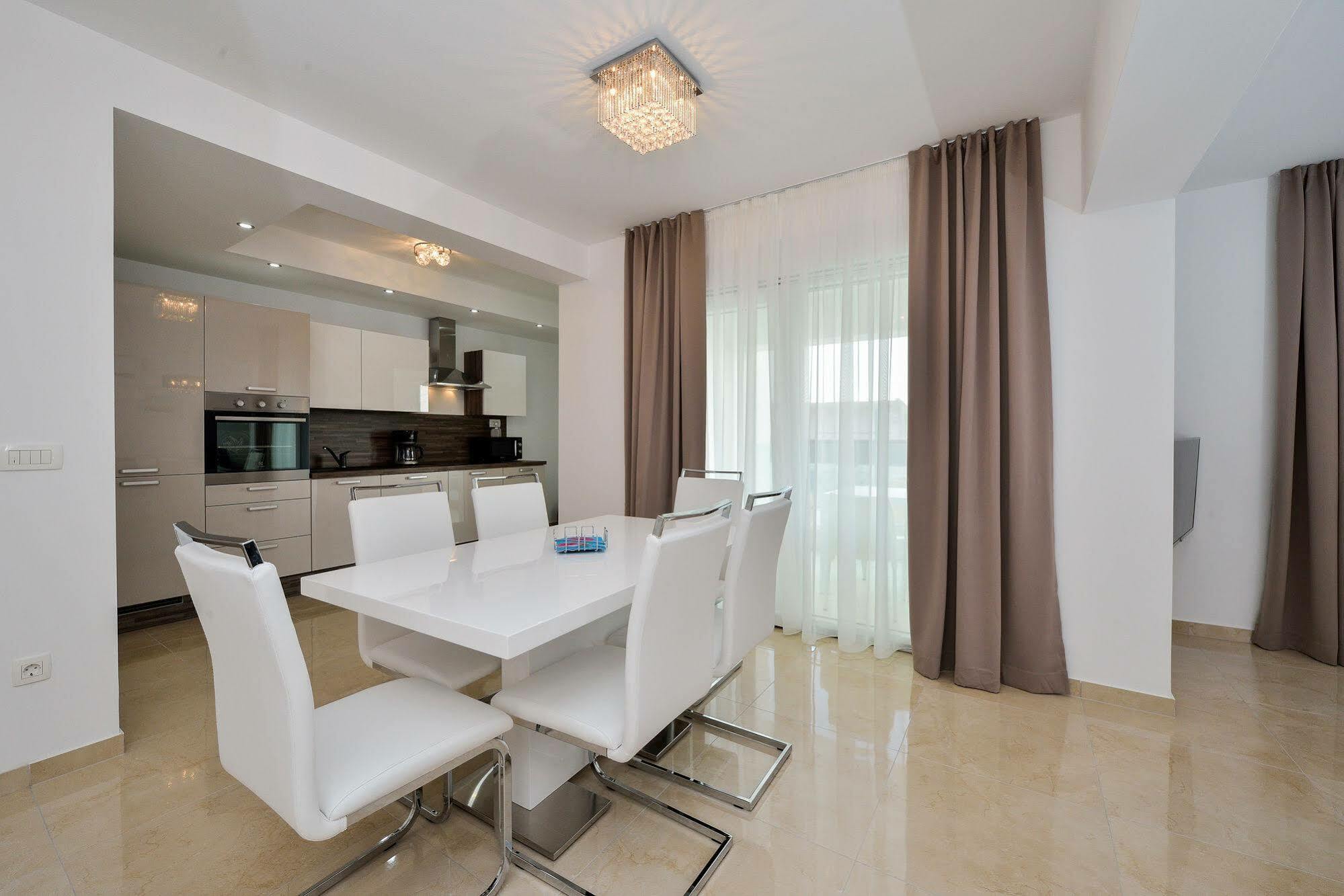 Luxury Apartment 1 Villa Arta Бибинє Екстер'єр фото