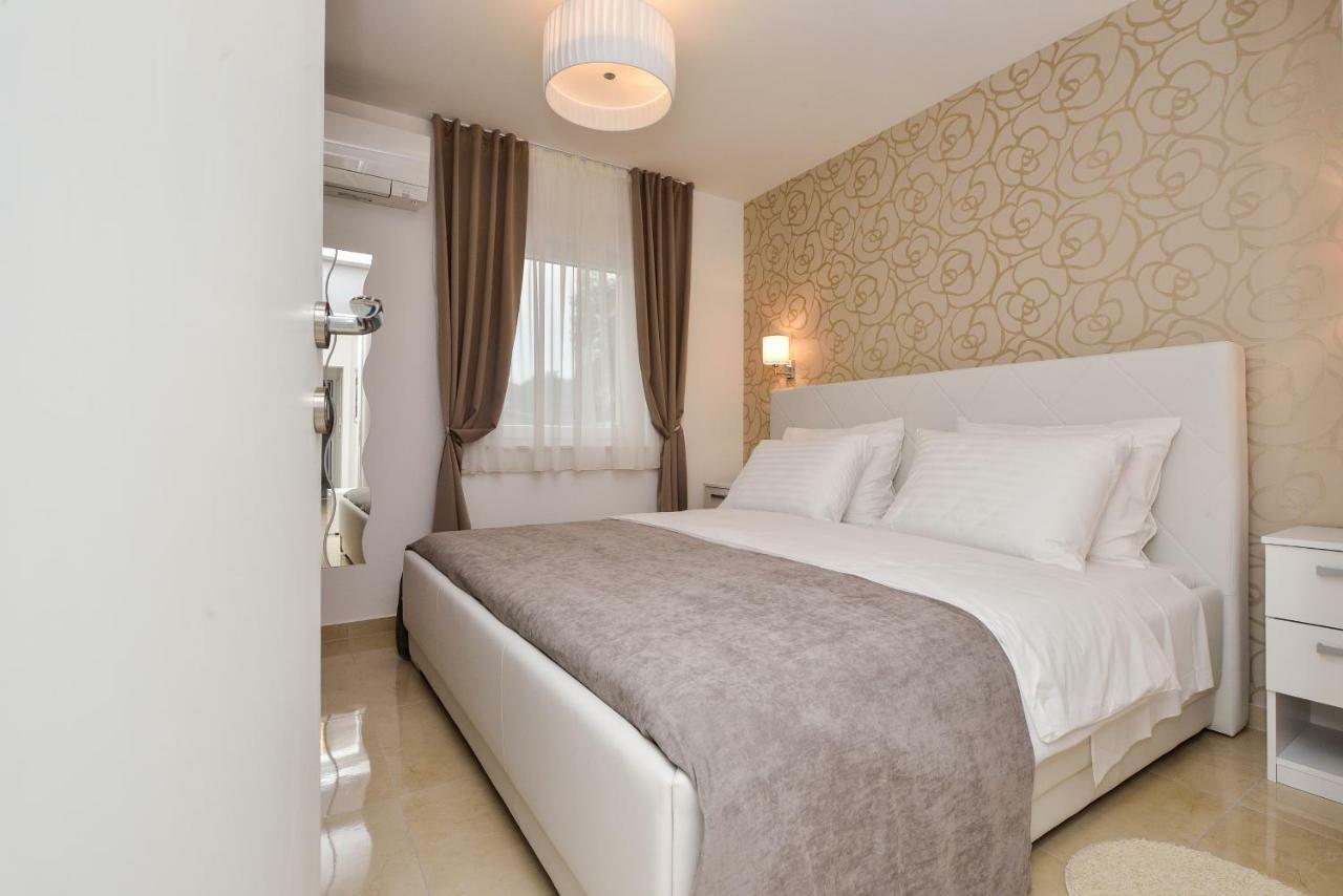 Luxury Apartment 1 Villa Arta Бибинє Екстер'єр фото